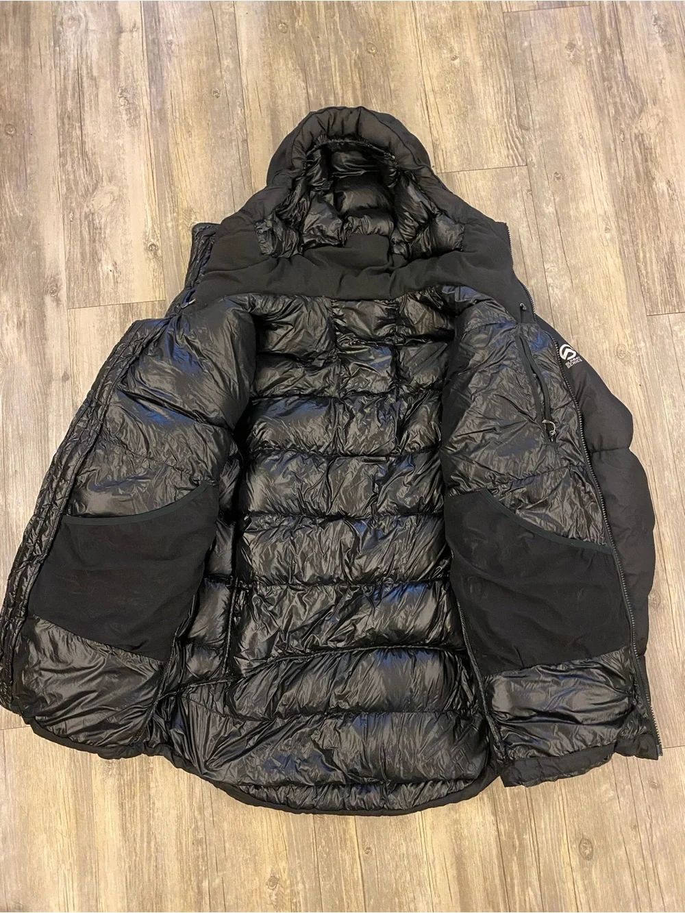 The North Face Black Summit L6 Down Parka